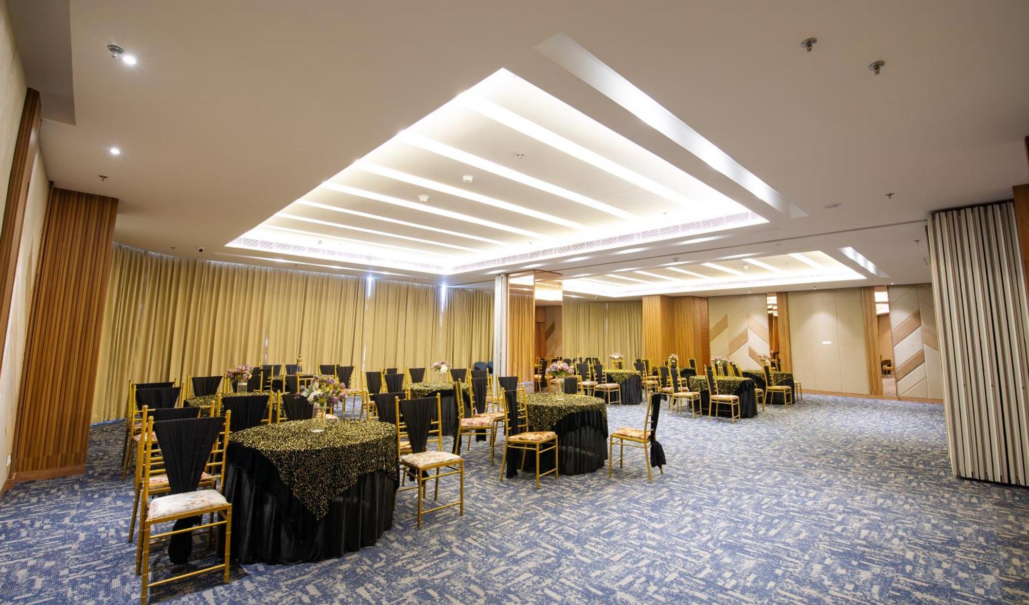 Hometel Alambagh Lucknow - A Sarovar Hotel Esterno foto