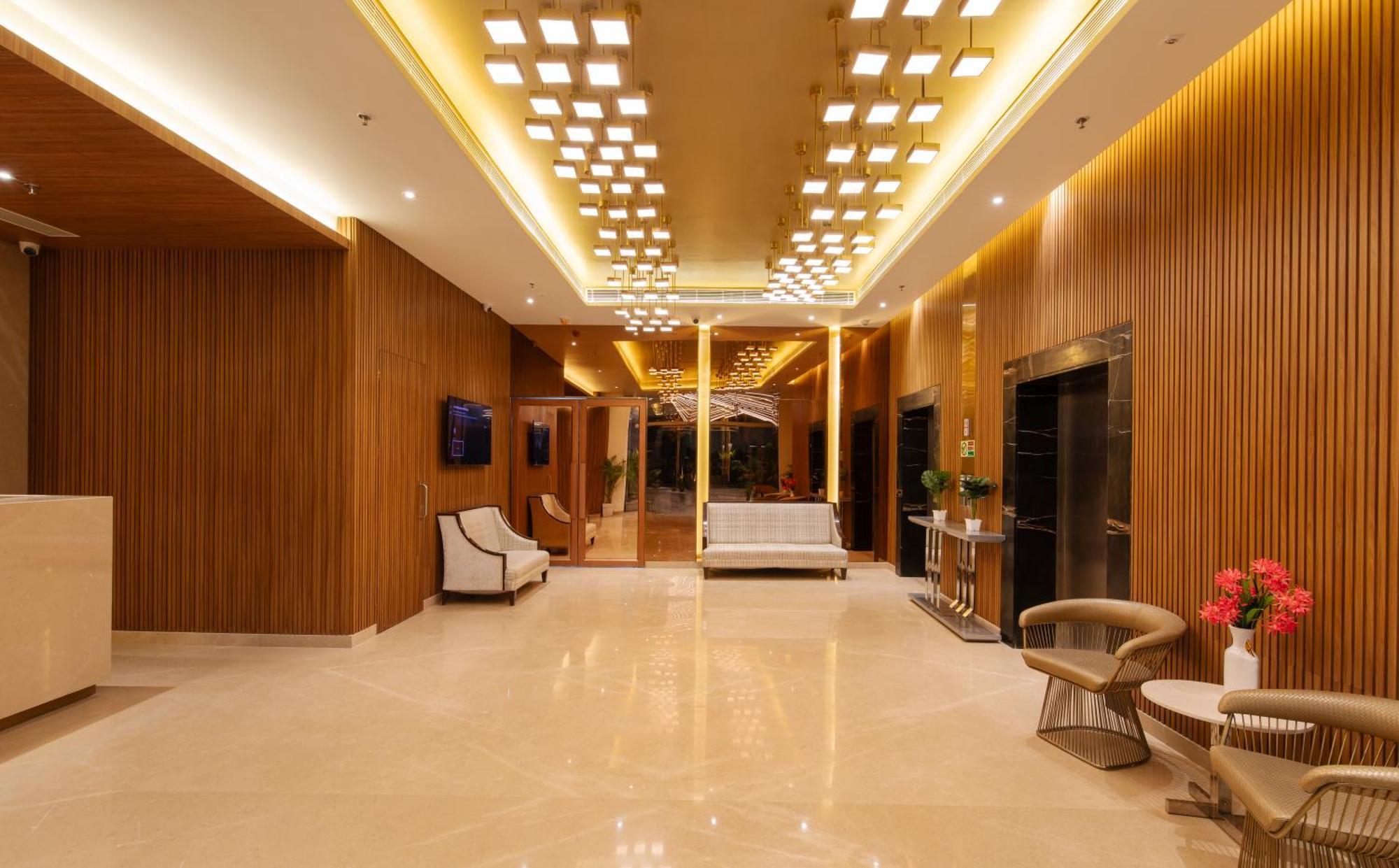 Hometel Alambagh Lucknow - A Sarovar Hotel Esterno foto