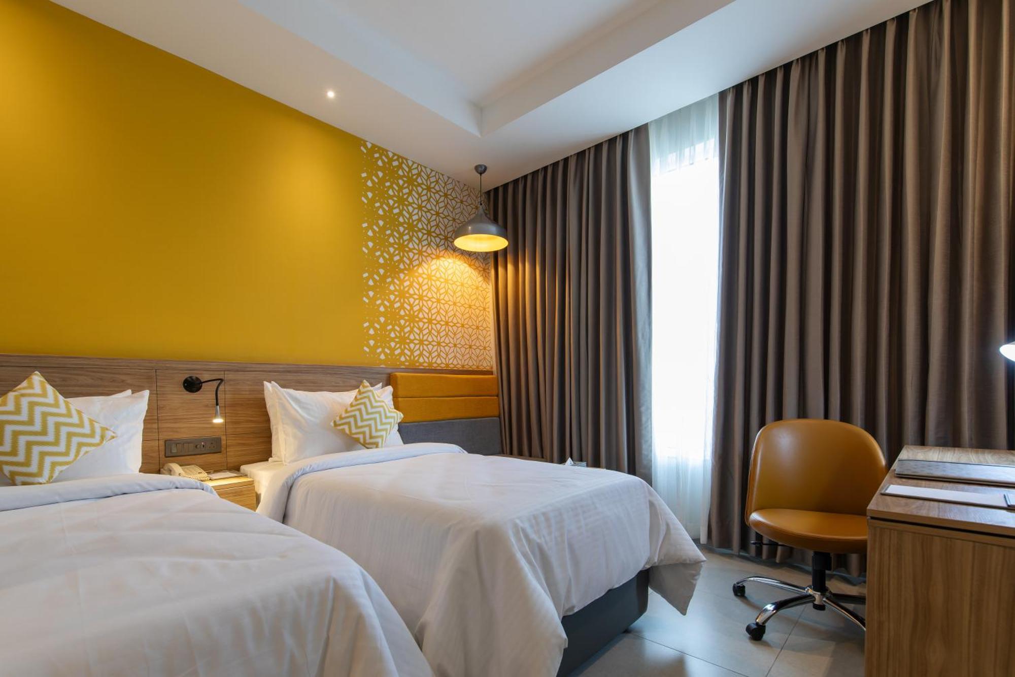 Hometel Alambagh Lucknow - A Sarovar Hotel Esterno foto