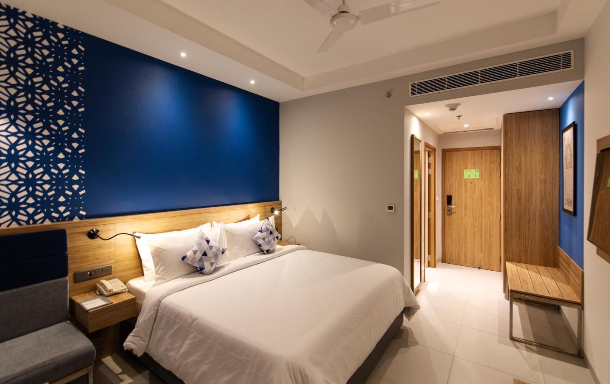 Hometel Alambagh Lucknow - A Sarovar Hotel Esterno foto