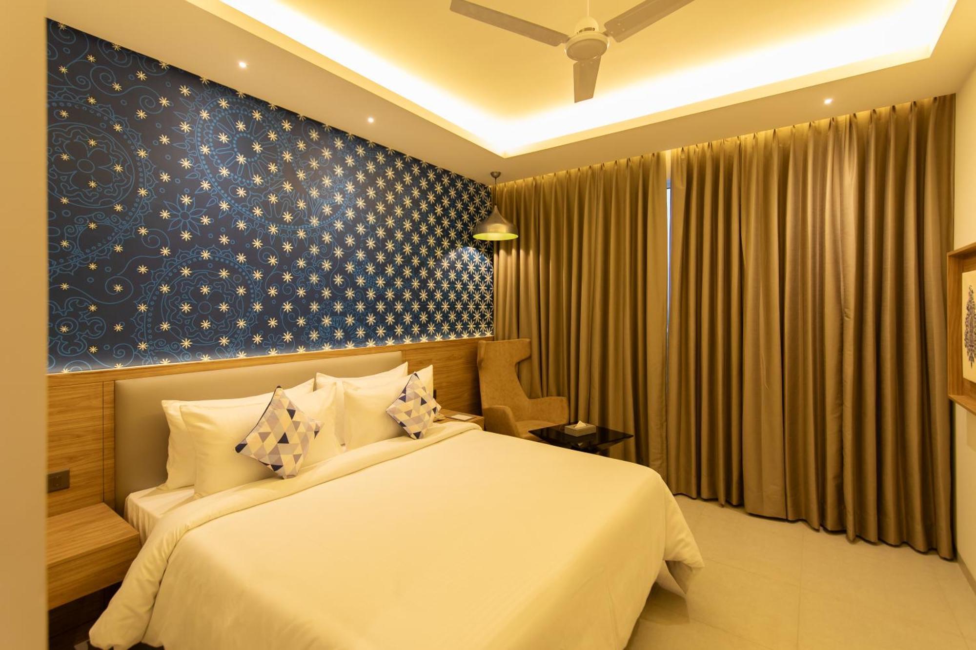 Hometel Alambagh Lucknow - A Sarovar Hotel Esterno foto